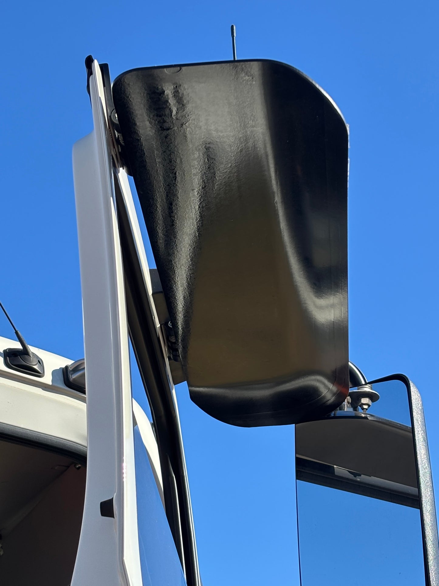 HINO - 800 mm Wing