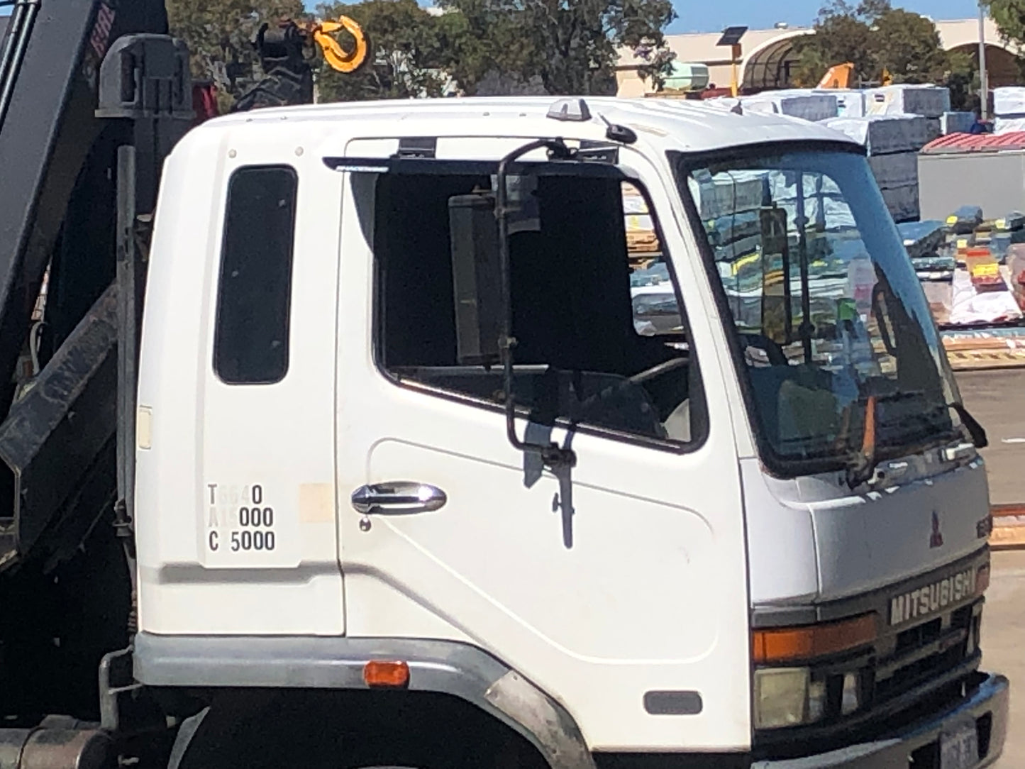 MITSUBISHI/FUSO - FIGHTER